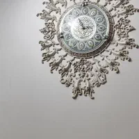 ساعت دیواری محکم