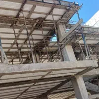 سقف ستون فونداسیون و سازها بتنی کار تمیز