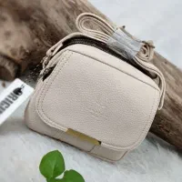 کیف دوشی،پاسپورتی