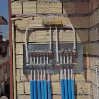 کارگر لوله کشی آب و فاضلاب