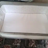 گهواره وتخت کنار تخت مادر