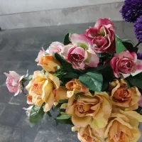 گل مصنوعی