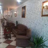 شاگرد کافه . سالندار