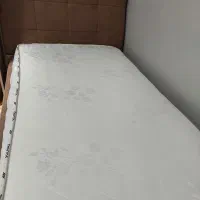 تخت تک نفره