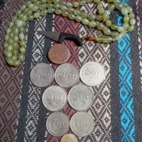 فروش فوری تسبیح شاه مقصود و تعدادی سکه