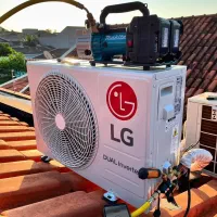 نصب اسپلیت لوله کشی تضمینی