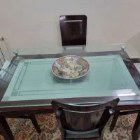 ناهارخوری ۴نفره کارکرده وسالم
