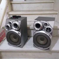 اسپیکر قدرتمند jvc. فول همچی داره باکنترل