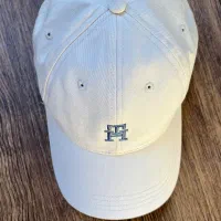 کلاه cap برند Tommy Hilfiger اورجینال