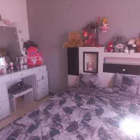 ست تخت خواب ومیزارایشی