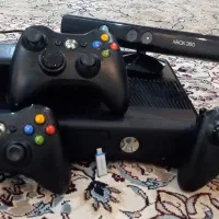 ایکس باکس 360 لایو با ۲ دسته سالم و کلی بازی