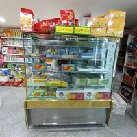 یک عدد ویترین بدنه استیل چهار طبقه