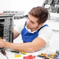 خدمات کامپیوتر تخصصی در محل کار