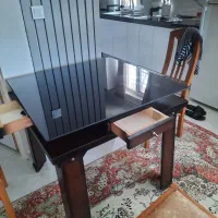 میز نهار خوری چهار نفره