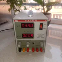 منبع تغذیه برند نیرو 30V 3A