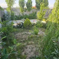 ۳۳۰ متر چهاردیواری باغچه چهارباغ بلوار خلیج فارس