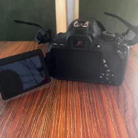 دوربین کنون