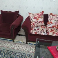 مبلمان پنج نفره با میز جلو مبلی و عسلی