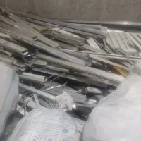 بدون واسطه بقیمت بالاضایعات فلزی المیومی مصرفی