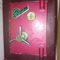 گاوصندوق نگین کاوه