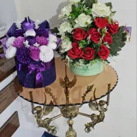 میز فرشته برنز و کنار سالنی