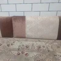 ۴عدد پشتی مخمل در حد نو