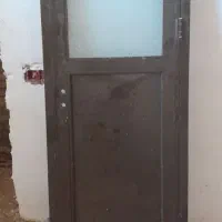 درب سرویس  کاملا سالم همراه با قفل