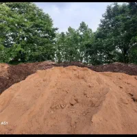 خاک باغچه نرم و ماسه بادی مرغوب درجه ۱