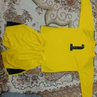 لباس ورزشی آبی با جوراب با قیمت مناسب