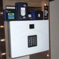 فروش و نصب دزدگیر اماکن و دوربین مداربسته