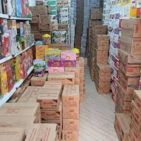 پخش کیک، بیسکوئیت، آبمیوه، شیر و شکلات شیرین عسل