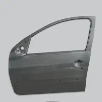 در جلو ۲۰۶ نوک مدادی چپ
