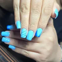 ارائه خدمات ناخن و پدی اسپا