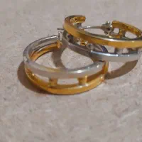 فروش  یک لنگه گوشواره حلقه