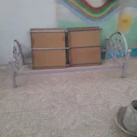 تخت فلزی یک نفره