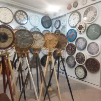 دنیای ساعت در سه طبقه پر از مدل