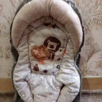 آغوشی  نوزاد