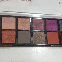 سایه چشم اسنس