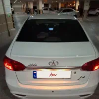 جک j4 مدل 402گارانتی تاهفتم آذر