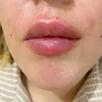 خدمات زیبایی (دستیار پزشک)