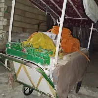 چهار چرخی بایک عدد ترازو وسه عدد سنگ ترازو