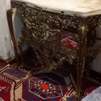 آینه بزرگ و ۲ عدد کنسول برنزی قدیمی