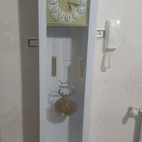 ساعت ایستاده و بوفه