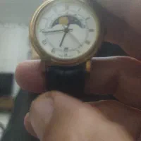 حدود 300عدد ساعت