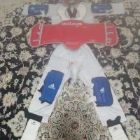 لباس ،وسایل تکواندو