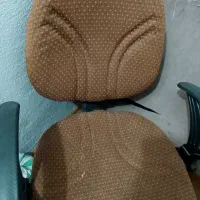 یک عدد صندلی چرخدار