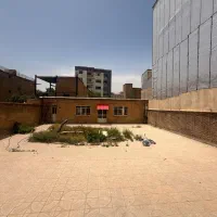 ۵۰۰ متر ویلایی مابین خ شهدا و سعدی