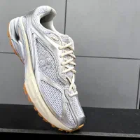 کتونی اورجینال آندرآرمور under armour apparition