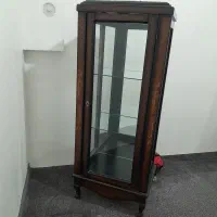 گنجه کوچک ۳طبقه سالم فقط کیلیدش گم شده