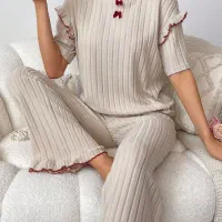 یک نفر برای طراحی الگو